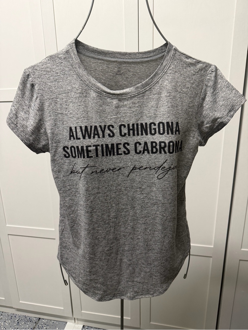 Gray Graphic Women's Tee - Always Chingona